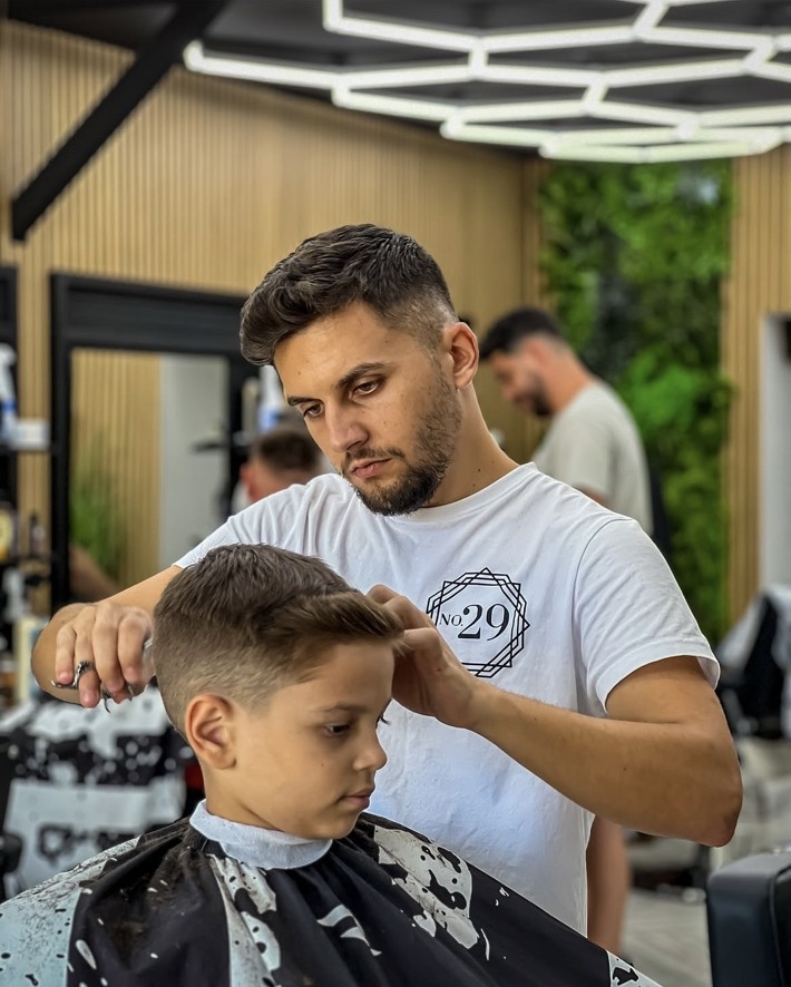 Tunsoare pentru copii la Mihalache Hair Studio
